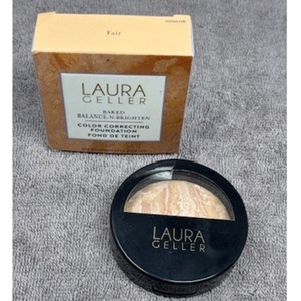 Laura Geller Baked Balance-N-Brighten Foundation Women Fair New Color Correcting